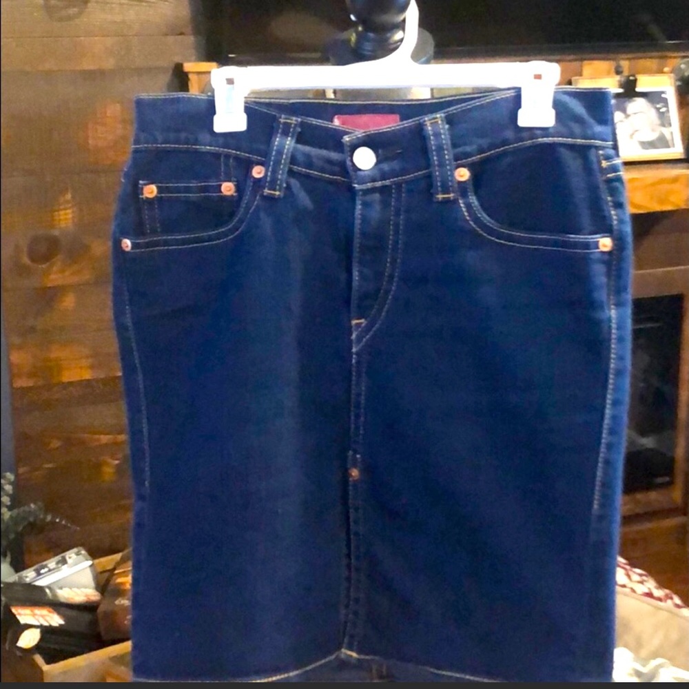 Levi’s skirt